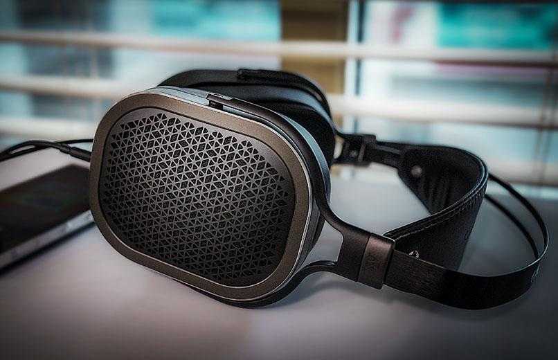 Review: acoustic research ar-h1. making planar headphones affordable.