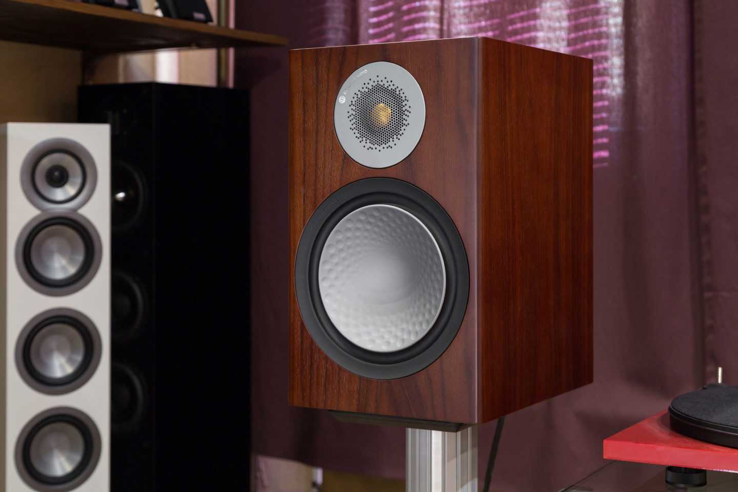 Monitor audio silver. Monitor Audio Silver 100. Monitor Audio Silver 100 Black. Monitor Audio Silver 50 Walnut. Монитор аудио Сильвер 100 или бронза.