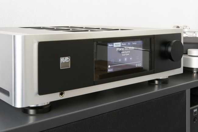 Nad анонсирует две новых модели в master серии m32 direct digital amplifier и m50.2 digital music player